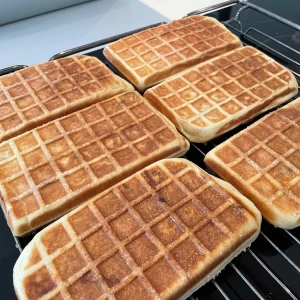 les gaufres fourrées aux prunes et tartes aux fruits!